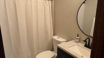 Toallas, jabón, papel higiénico