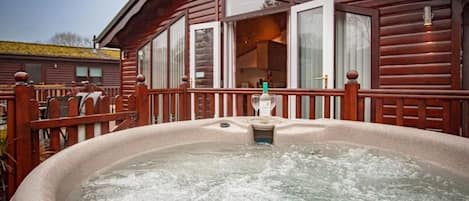 Baignoire à remous extérieure