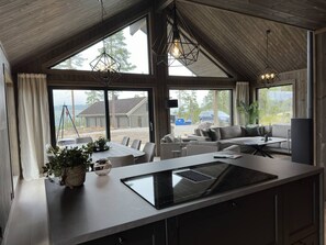 House, 4 Bedrooms, Terrace, Mountain View | Interior