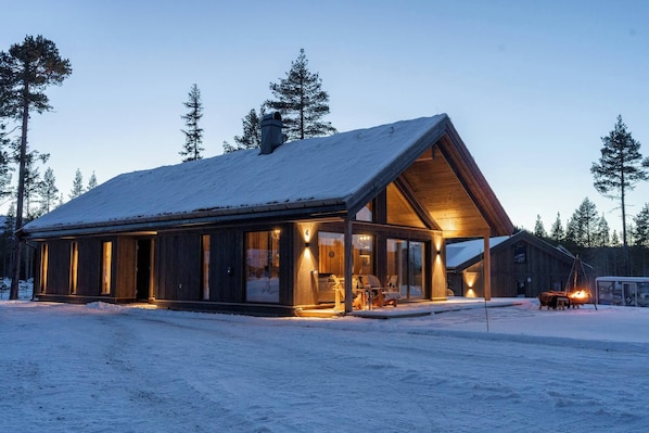 House, 4 Bedrooms, Terrace, Mountain View | Exterior