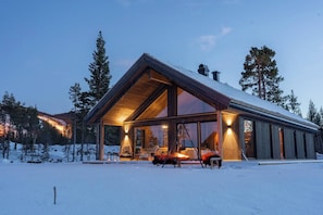 House, 4 Bedrooms, Terrace, Mountain View | Exterior