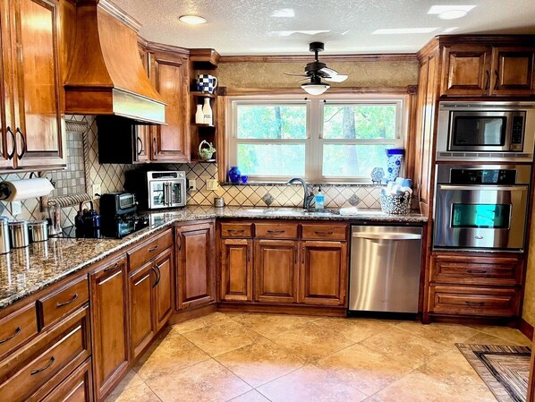 Microwave, oven, stovetop, dishwasher