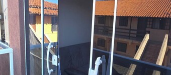 DuDri couple, 2 bedrooms with ensuite and split air conditioning, garage, 500 MB Wi-Fi!