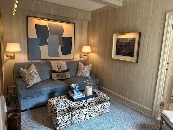 Family Studio, City View | Free WiFi