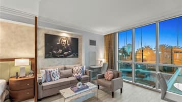 Suite Studio, vue établissement | Coin séjour