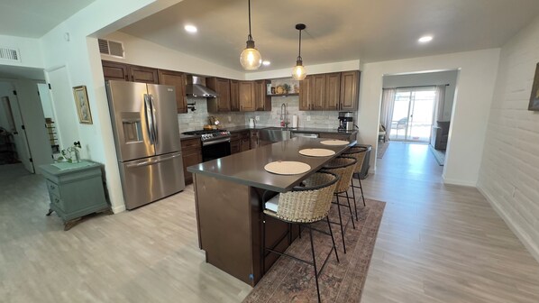 Microwave, oven, stovetop, dishwasher