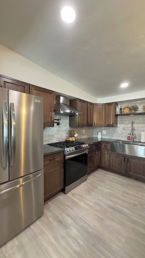 Microwave, oven, stovetop, dishwasher