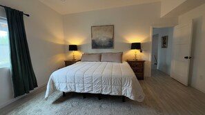 4 bedrooms, iron/ironing board, free WiFi, bed sheets