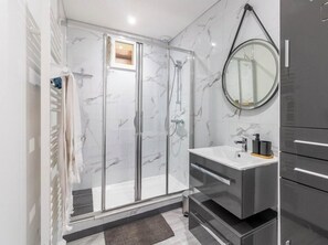 Hair dryer, towels, toilet paper