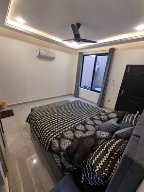 Villa, 5 Bedrooms, Accessible, Balcony