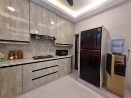 Villa, 5 Bedrooms, Accessible, Balcony | Interior