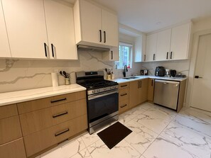 Private kitchen - Vancouver Beautiful Stay in the Best Neighbourhood (Vancouver)