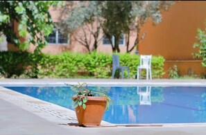 Pool - Marrakech Gueliz - Chic apartment with pool and full modern amenities (Marrakech)
