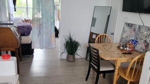 Uklassifisert bilde, 2 av 8, knapp