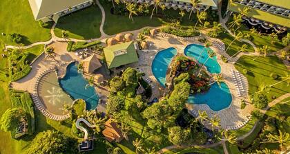 OUTSTANDING OCEAN AND POOL VIEWS FROM TOP FLOOR! GREAT DEAL WITH NO RESORT FEES!