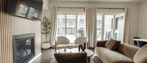 TV connectée, cheminée