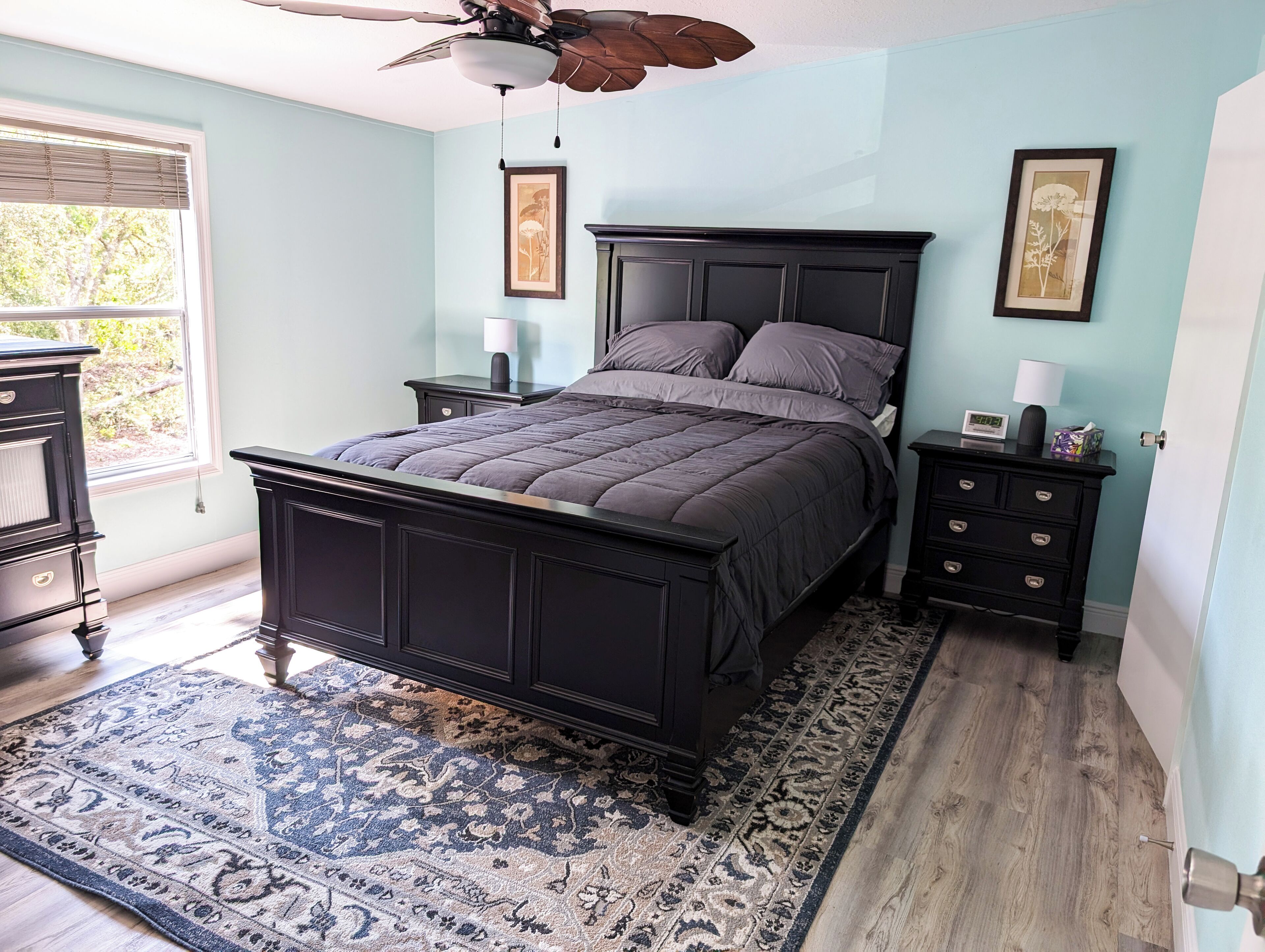 3 makuuhuonetta, vauvan matkasänky, ilmainen Wi-Fi, vuodevaatteet