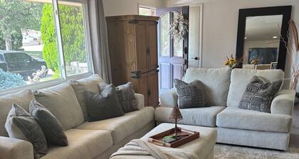 The Loyola – Warm & Welcoming Home Base for Your Pueblo Adventure