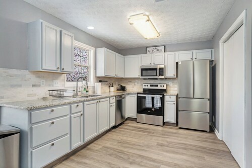 Fabulous 3-bedroom house with AC in Austell