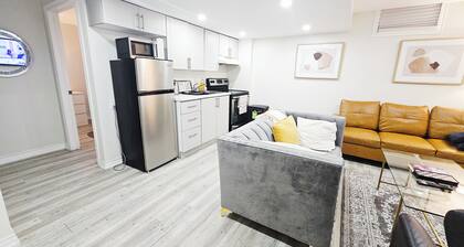 Garden Ave Suite – 3 Mins to Hwy 403