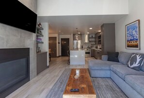 Interior - Bella's Mountain Vista | Prime Walk-to-Town 1BR Condo in Jackson Hole (Jackson)