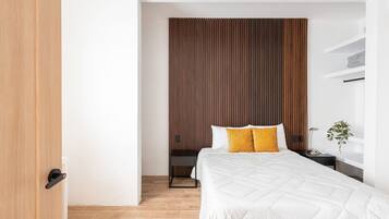 1 bedroom, internet, bed sheets