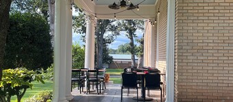 The Inn at Southern Oaks located in Historic Lavonia, GA, close to Lake Hartwell