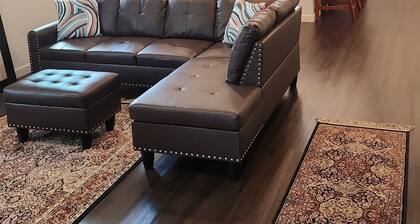 Brand New Peaceful Top Floor 2-bedroom Apartment in Tacoma