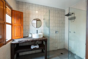 Hair dryer, towels - Beautiful House in Historic Center | 5 bedrooms + Parking (Heroica Puebla de Zaragoza)