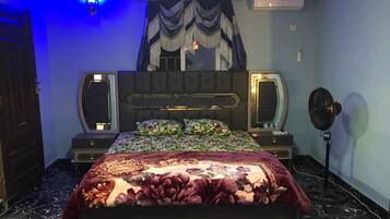 3 Schlafzimmer, Bügeleisen/Bügelbrett, WLAN