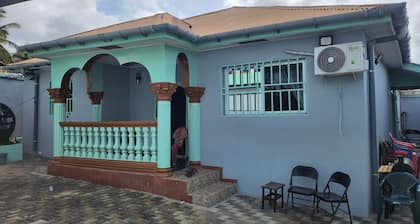 Spacious 3-bedroom house.Freetown with AC, Fitness & Entertainment,Solar Powered