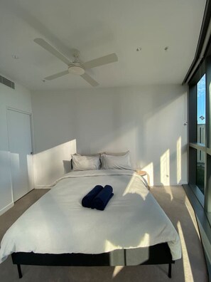 2 habitaciones, escritorio y wifi 