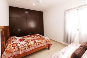 2 bedrooms, WiFi, bed sheets