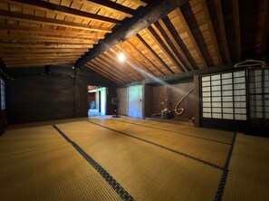 四人房 | 免費無線上網