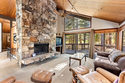 Pools, pickleball, Golf & more from our Northstar Home