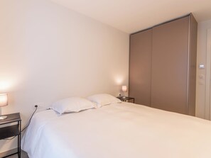 1 bedroom, Internet - C-Dream I with lateral seaview by Interhome (Blankenberge)