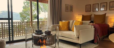 Televisor i llar de foc