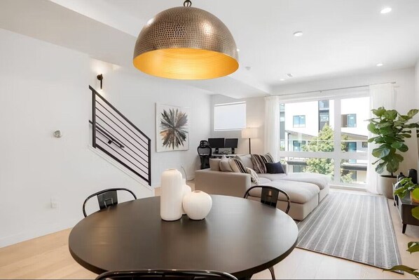 Interior - Luxury Tennyson Brownstone / Mountain Views + Dining, Bars, Shops & Parks (Denver)