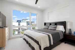 2 bedrooms, desk, iron/ironing board, free WiFi