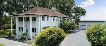 4Pillars at Green Lake WIsconsin