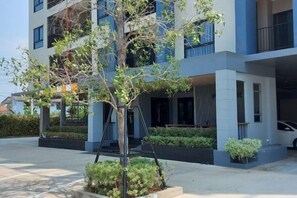 Exterior - Premier Luxe Hotel (Chon Buri)