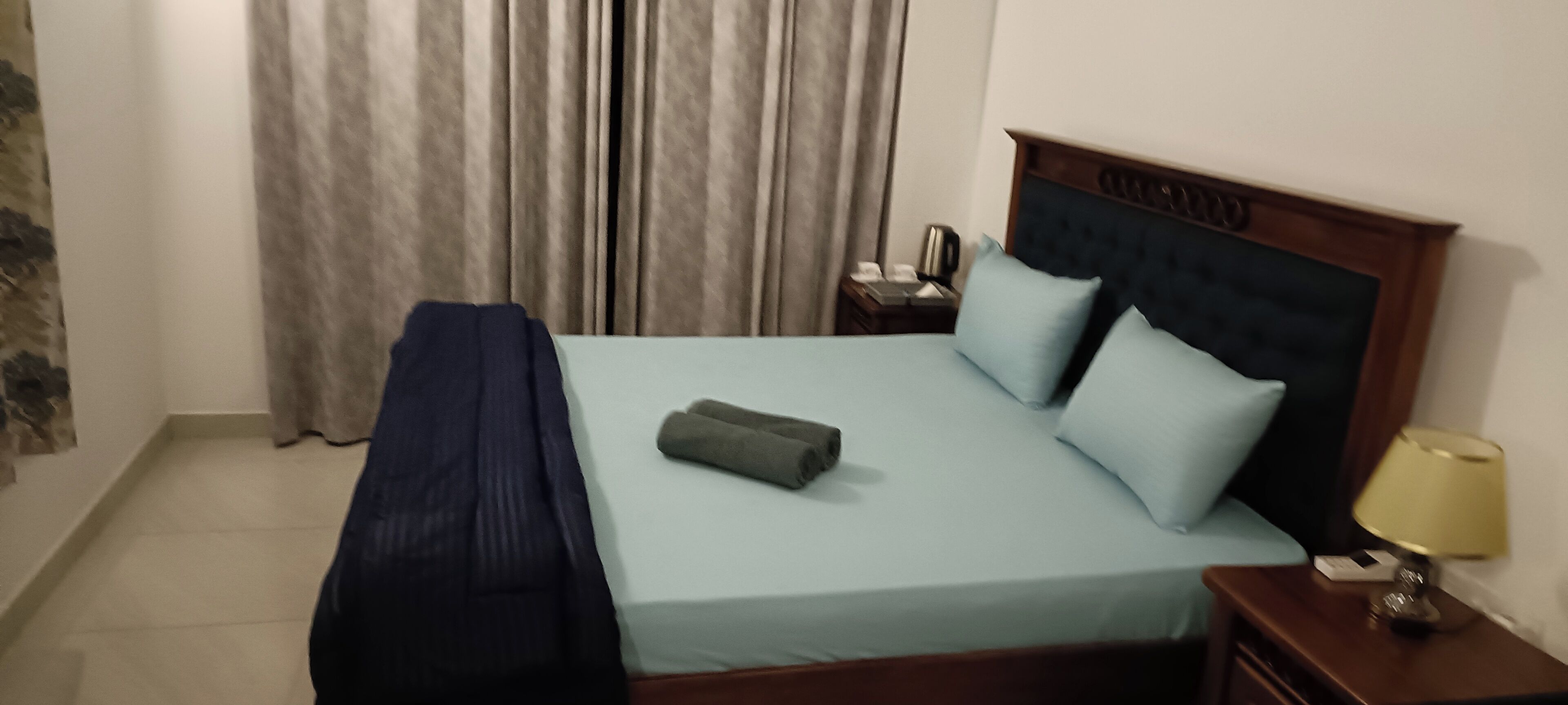 Blackout curtains, soundproofing, iron/ironing board, free WiFi