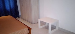 Comfort Double Room, Courtyard View | Blackout drapes, soundproofing, iron/ironing board, free WiFi