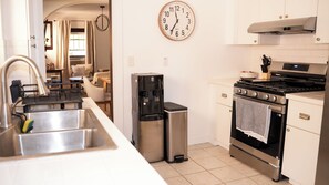 Oven, stovetop