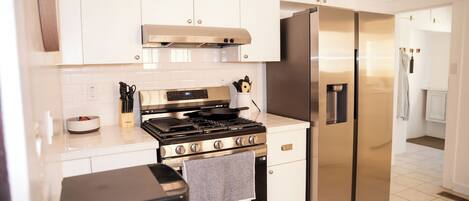 Oven, stovetop