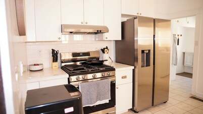 Serene 3BR Cottage w/ Screened Porch in Prime Walkable Neighborhood