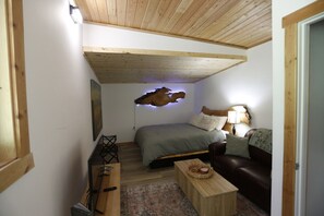 1 bedroom, free WiFi, bed sheets - Tilton River Cozy Retreat w/Hot Tub! Firepit! (Morton)