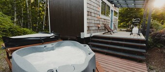 Tilton River Cozy Retreat w/Hot Tub! Firepit!