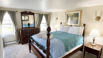 3 bedrooms, desk, free WiFi, bed sheets