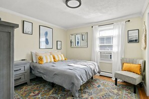 2 chambres, bureau, Wi-Fi gratuit, draps fournis